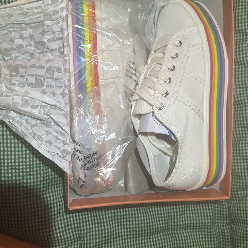 Gianni Bini Kids Sneakers with Rainbow Sole